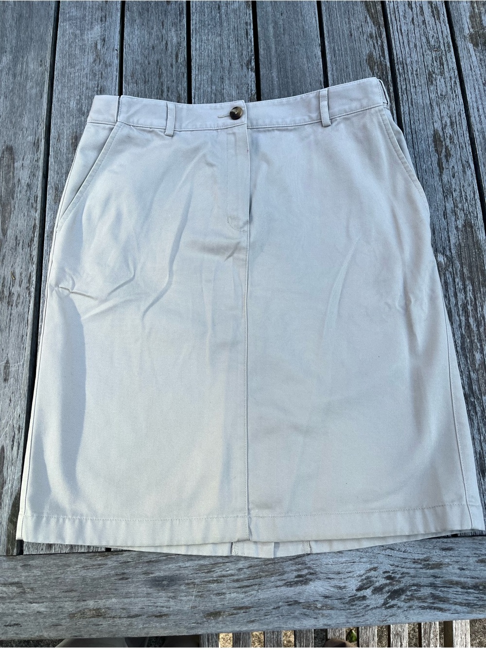 LL BEAN KAKHI SKIRT SIZE 6. EXCELLENT.